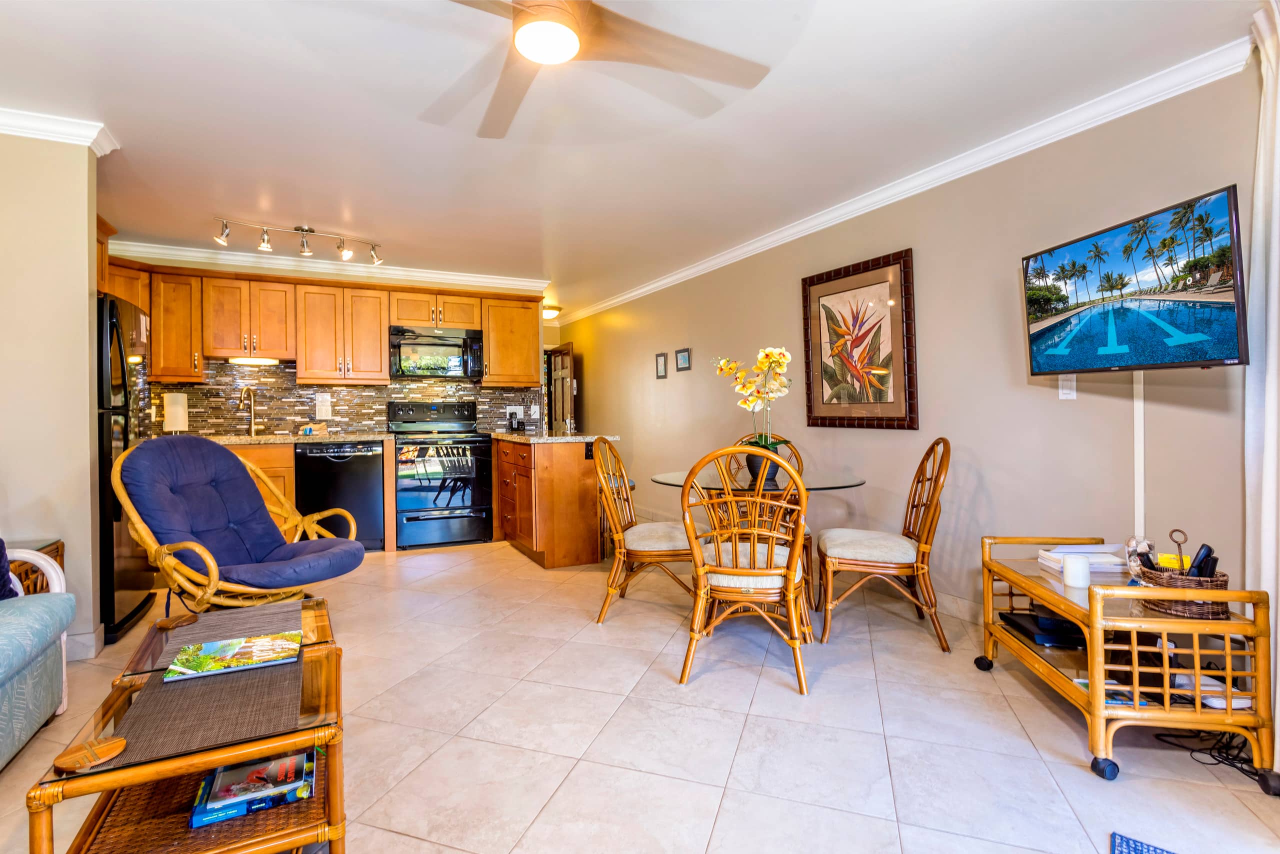 Condo in Kihei · ★4.89 · 1 bedroom · 2 beds · 1 private bath - Image 5