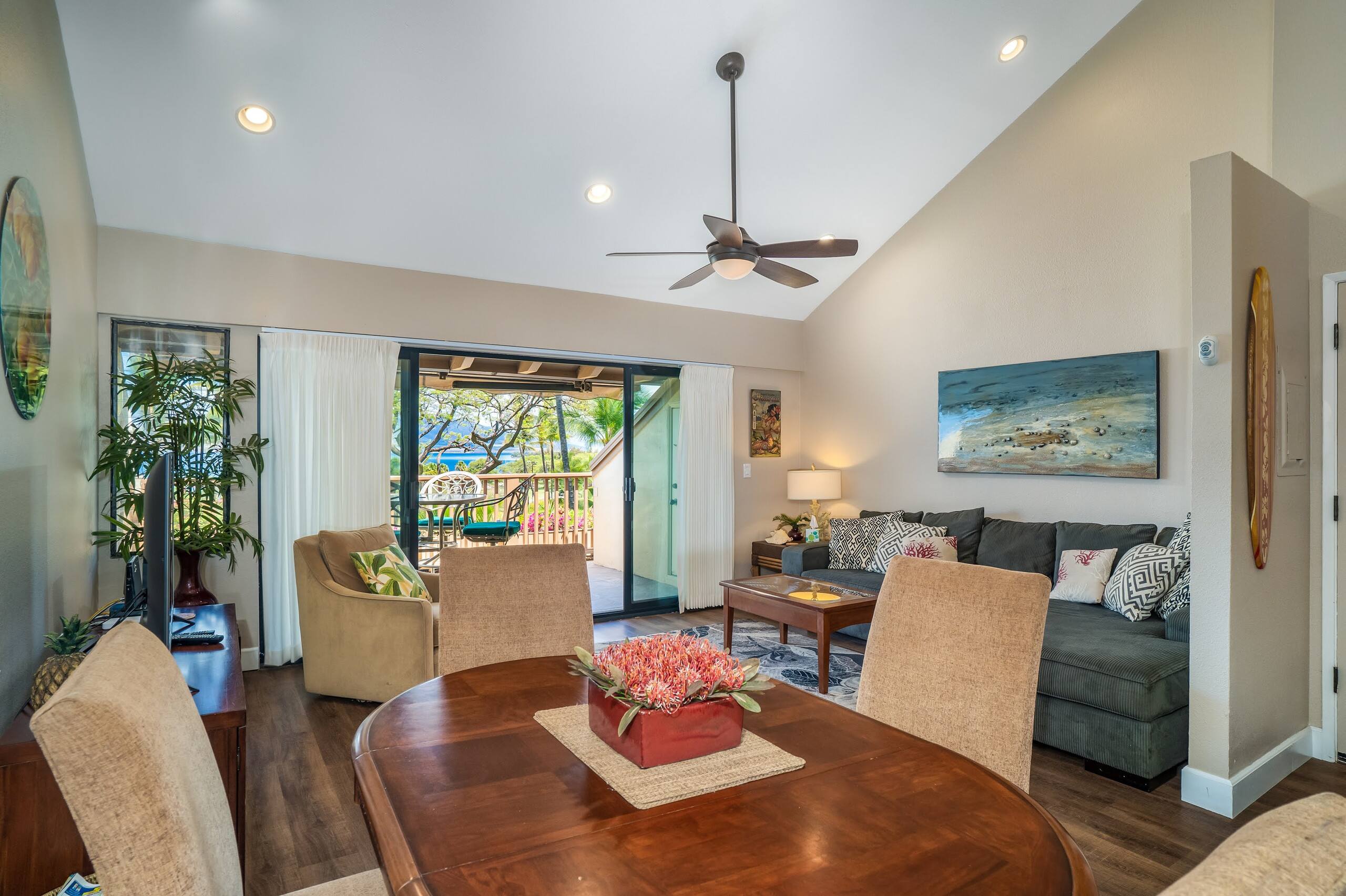 Condo in Kihei · ★4.75 · 2 bedrooms · 2 beds · 2 baths - Image 2
