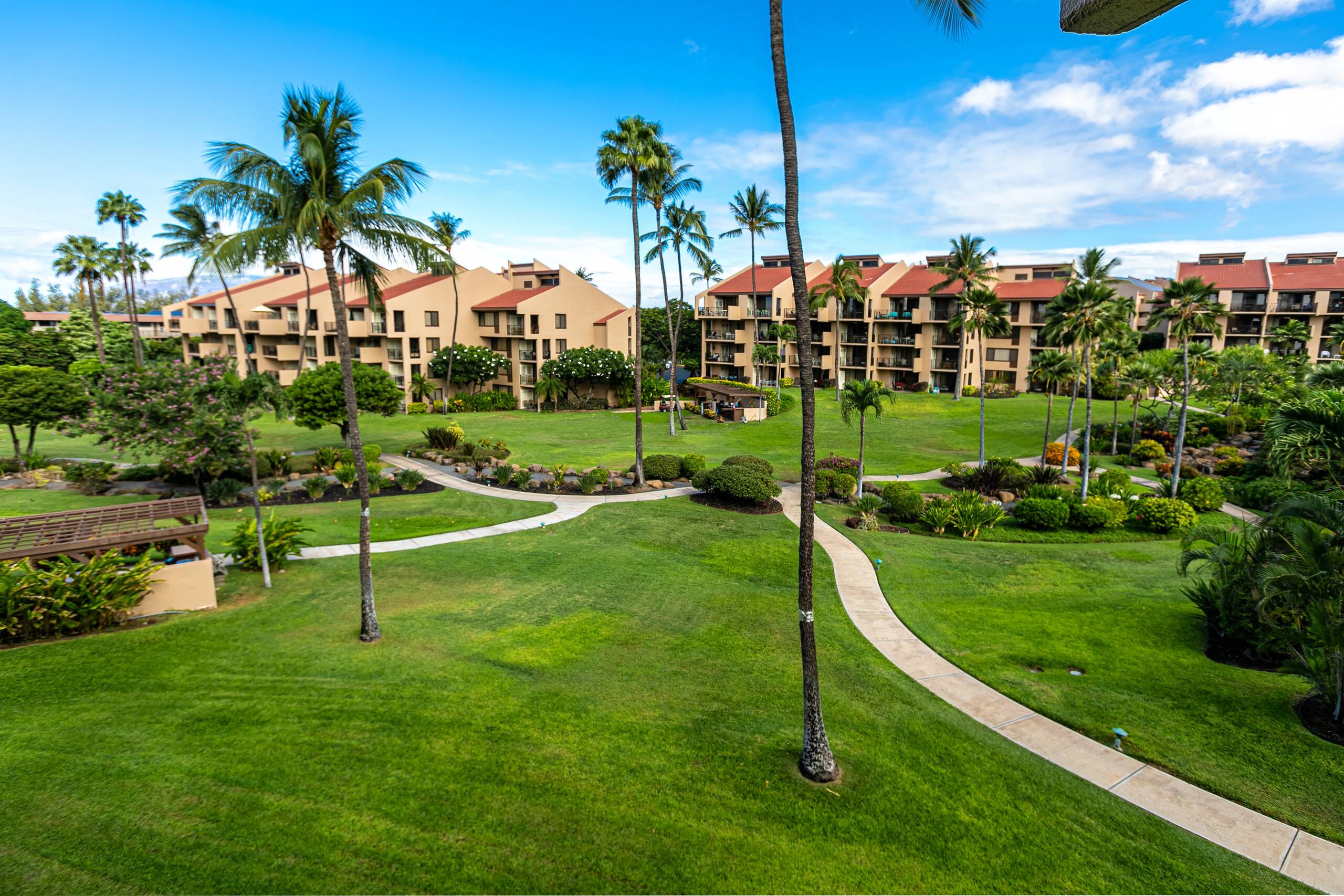 Condo in Kihei · ★5.0 · 1 bedroom · 2 beds · 2 private baths - Image 32