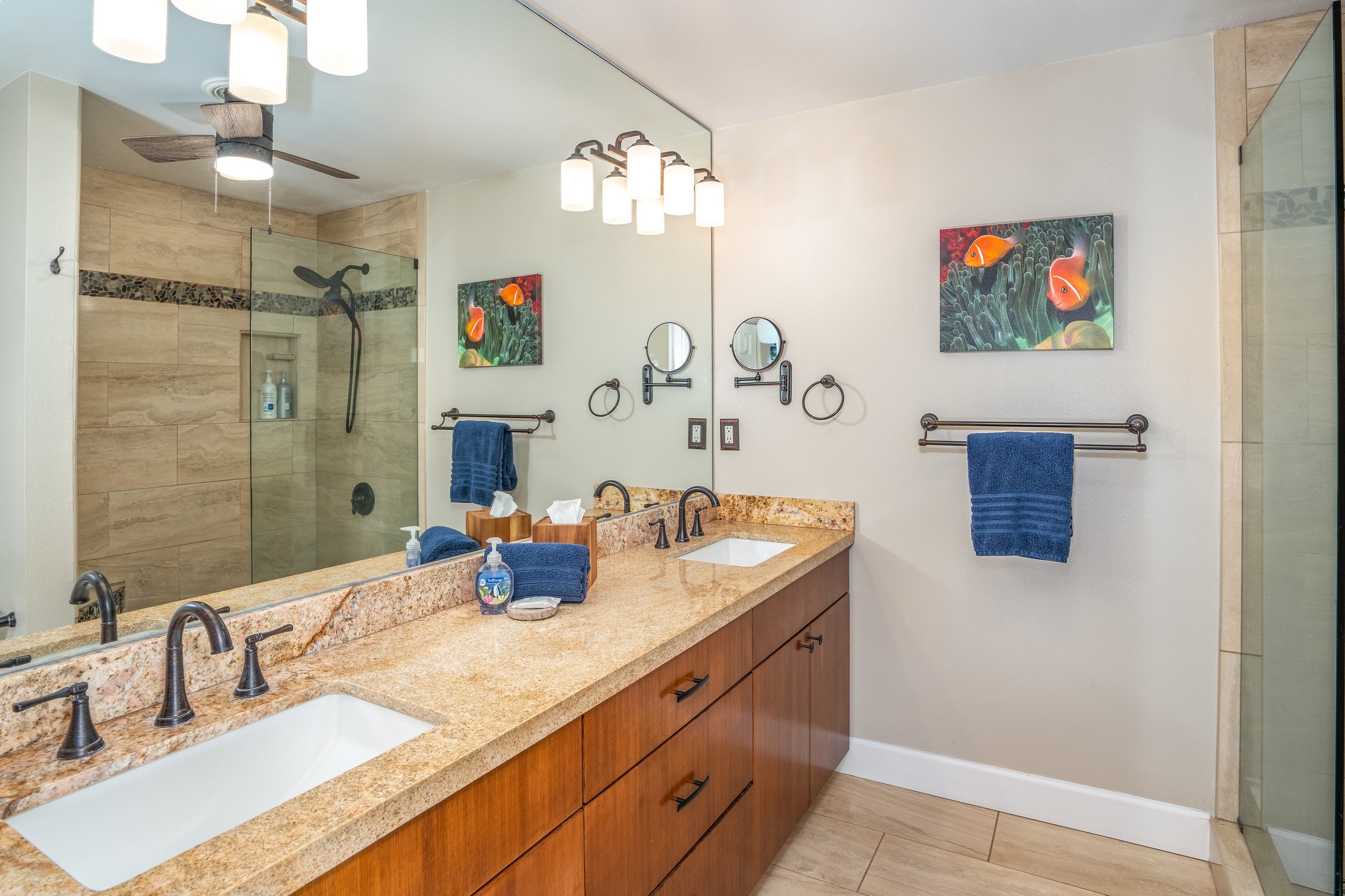 Condo in Kihei · ★5.0 · 1 bedroom · 2 beds · 2 baths - Image 16