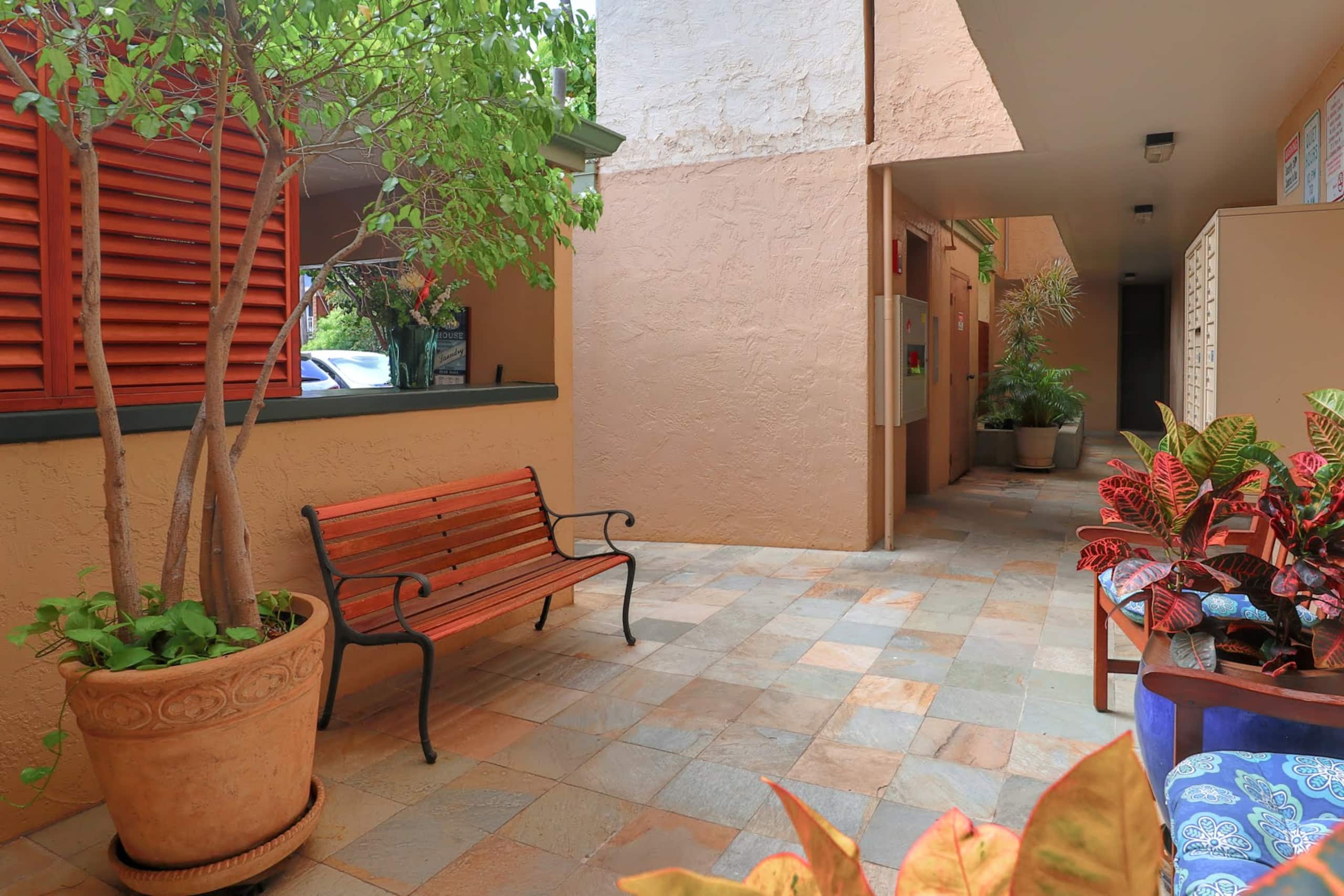 Condo in Kihei · ★4.0 · 2 bedrooms · 3 beds · 1 bath - Image 28