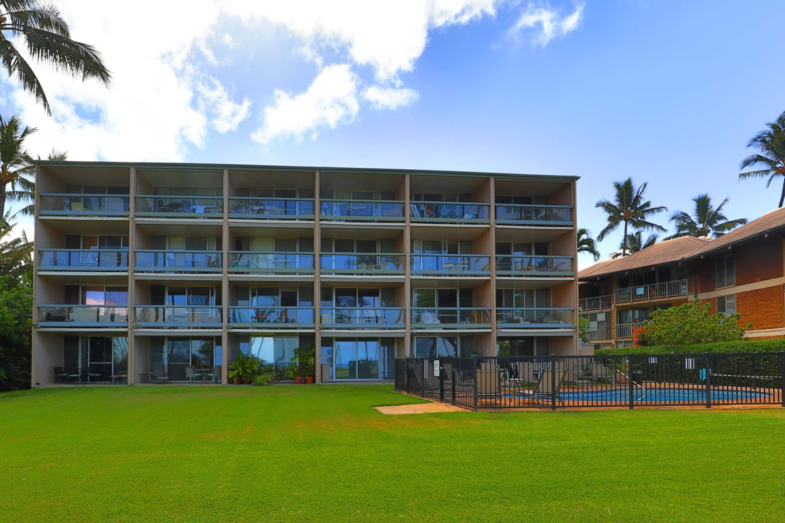 Condo in Kihei · ★4.0 · 2 bedrooms · 3 beds · 1 bath - Image 25