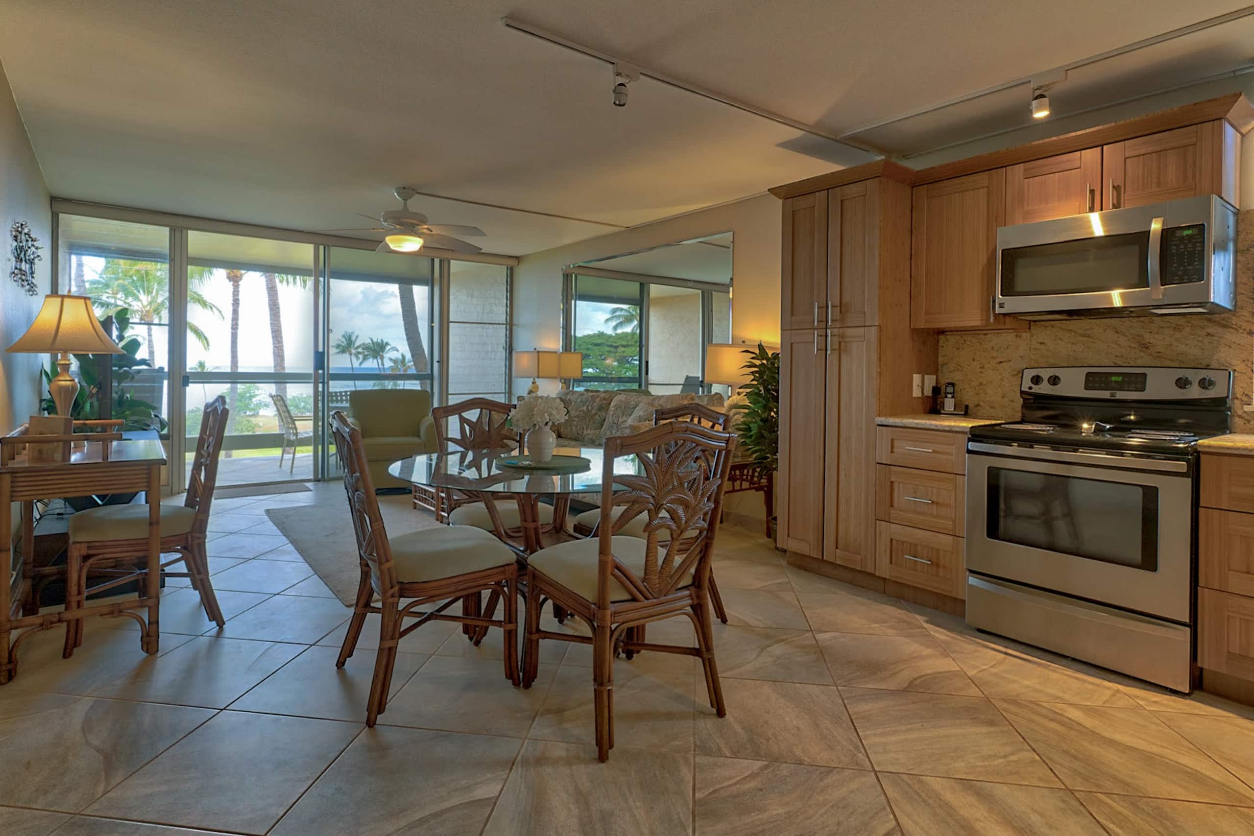 Condo in Kihei · ★4.0 · 2 bedrooms · 3 beds · 1 bath - Image 7