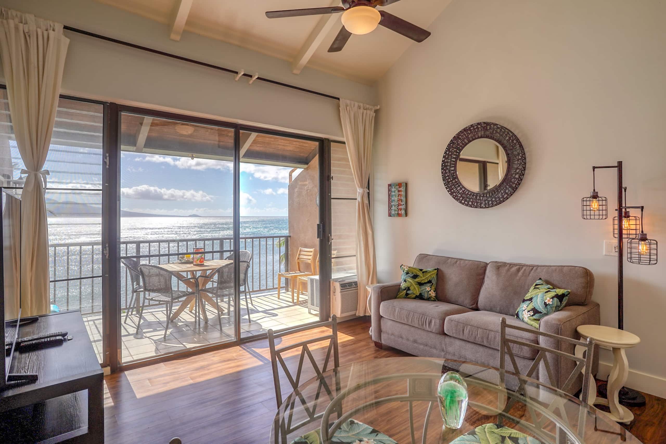 Condo in Maalaea · ★4.67 · 2 bedrooms · 2 beds · 2 baths - Image 3