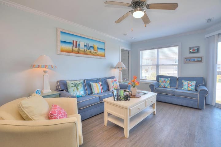 Oceanview Condo In Oak Island For 10! - Bald Head Island, NC