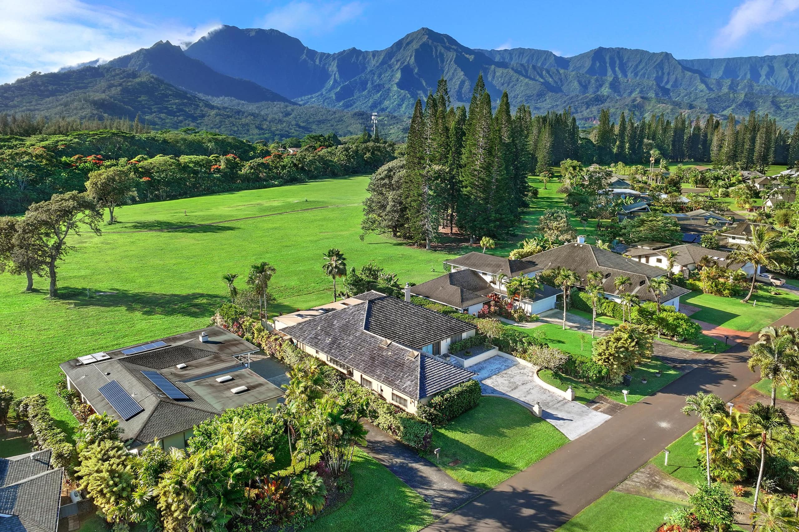 Home in Princeville · ★4.76 · 4 bedrooms · 7 beds · 3 baths - Image 10
