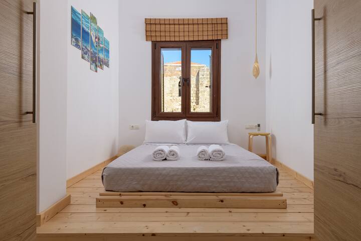 Alley7 Old Town, Five Bedroom House gallery image 4