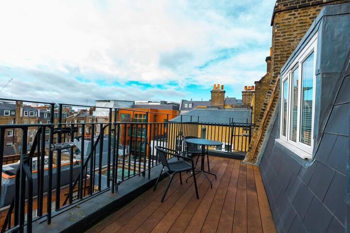 Stylish Three-Bed Flat in Marylebone gallery image 5