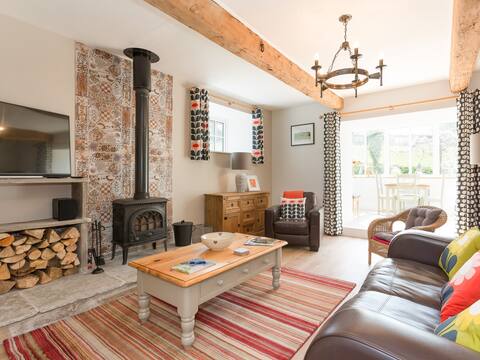 the Barn - uk2475