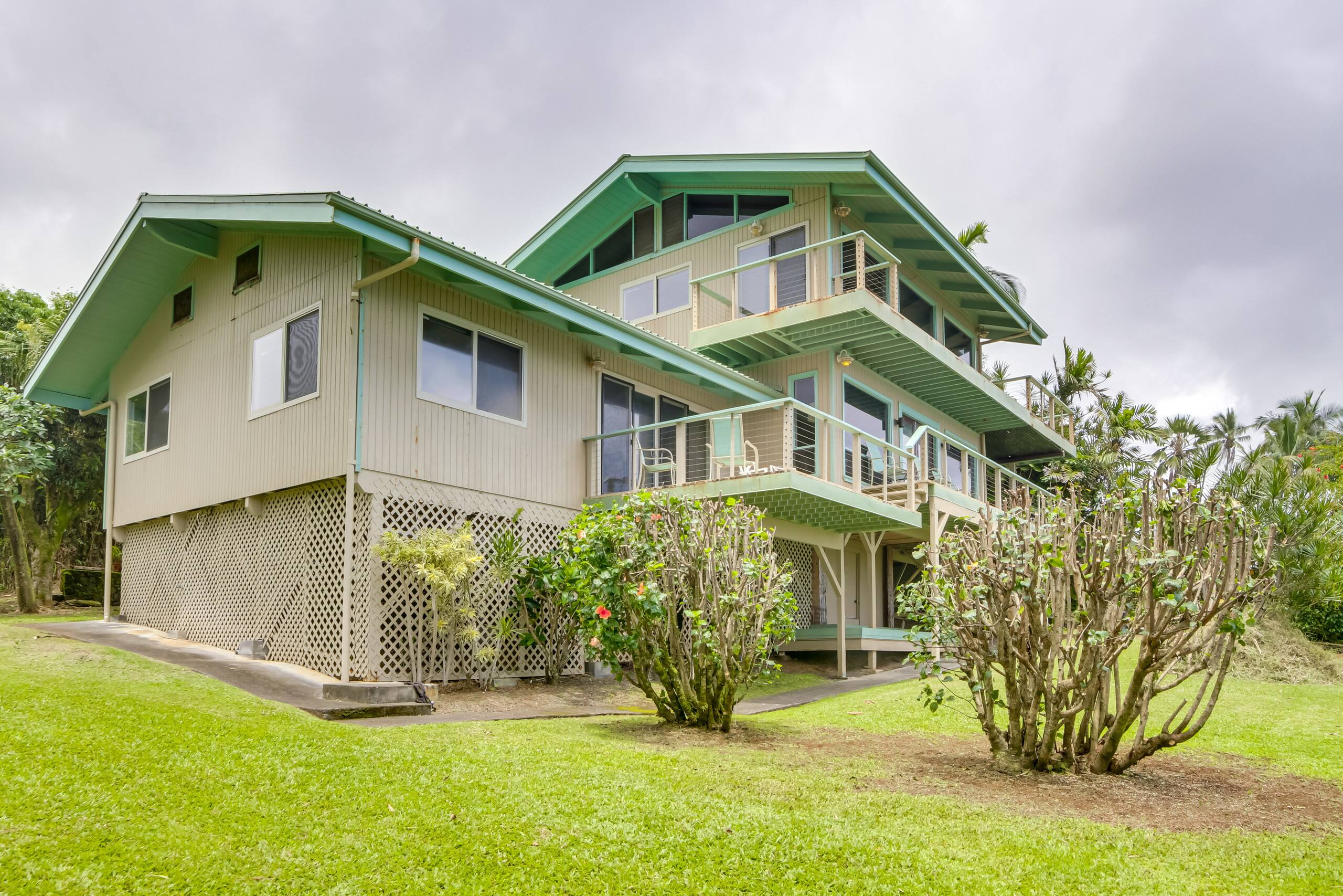 Home in Hilo · ★4.73 · 2 bedrooms · 4 beds · 2 baths - Image 27
