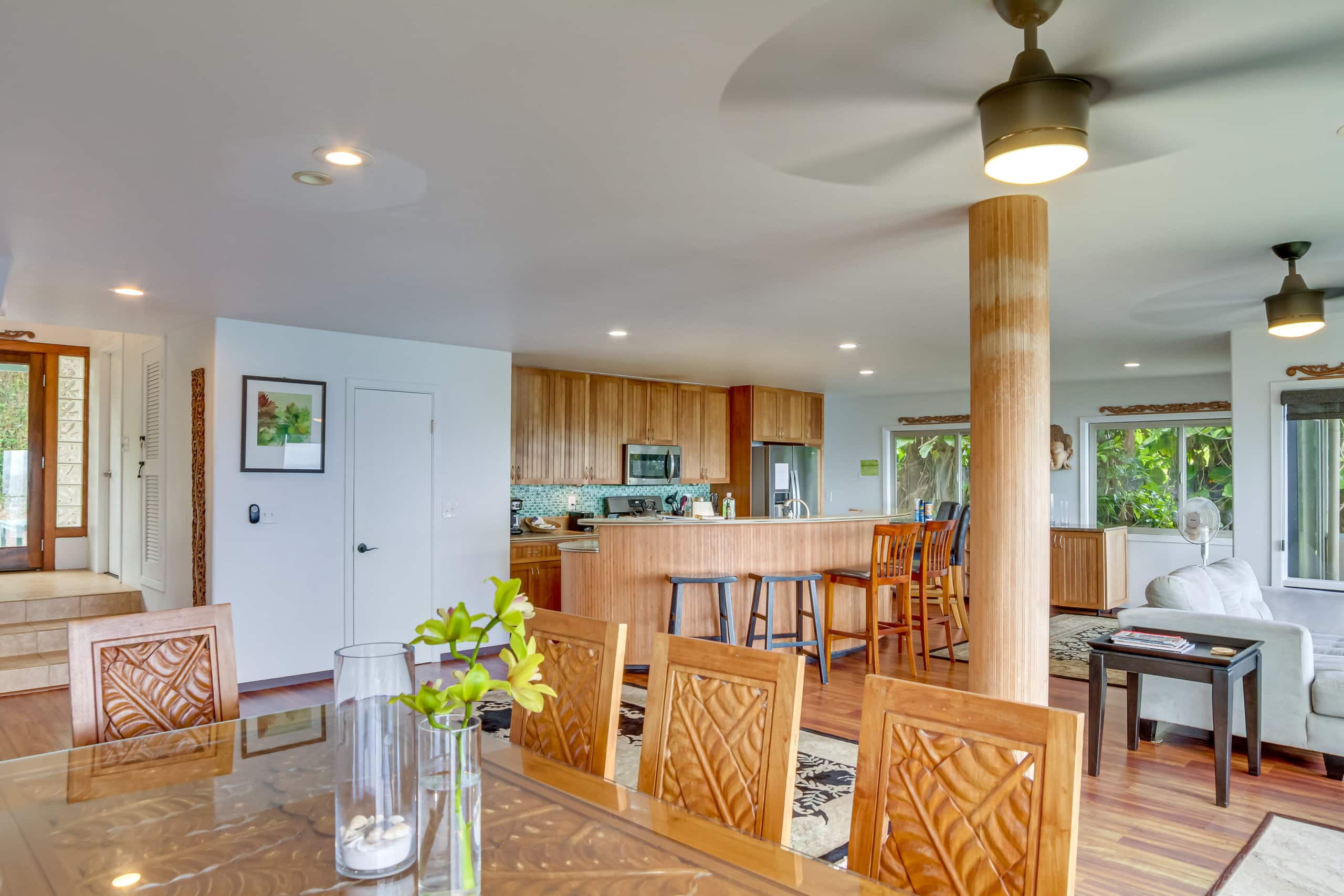 Home in Hilo · ★4.73 · 2 bedrooms · 4 beds · 2 baths - Image 12