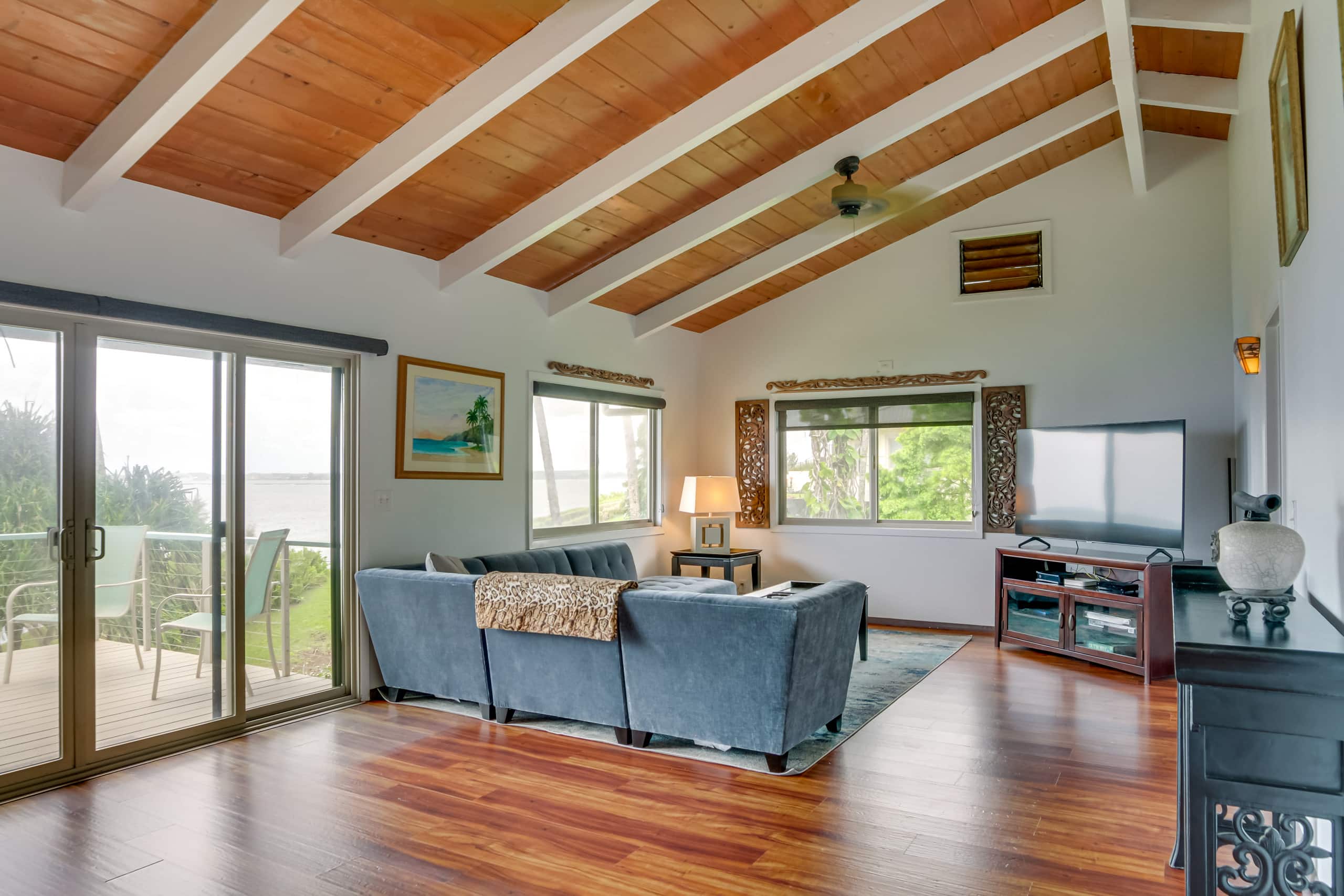 Home in Hilo · ★4.73 · 2 bedrooms · 4 beds · 2 baths - Image 3