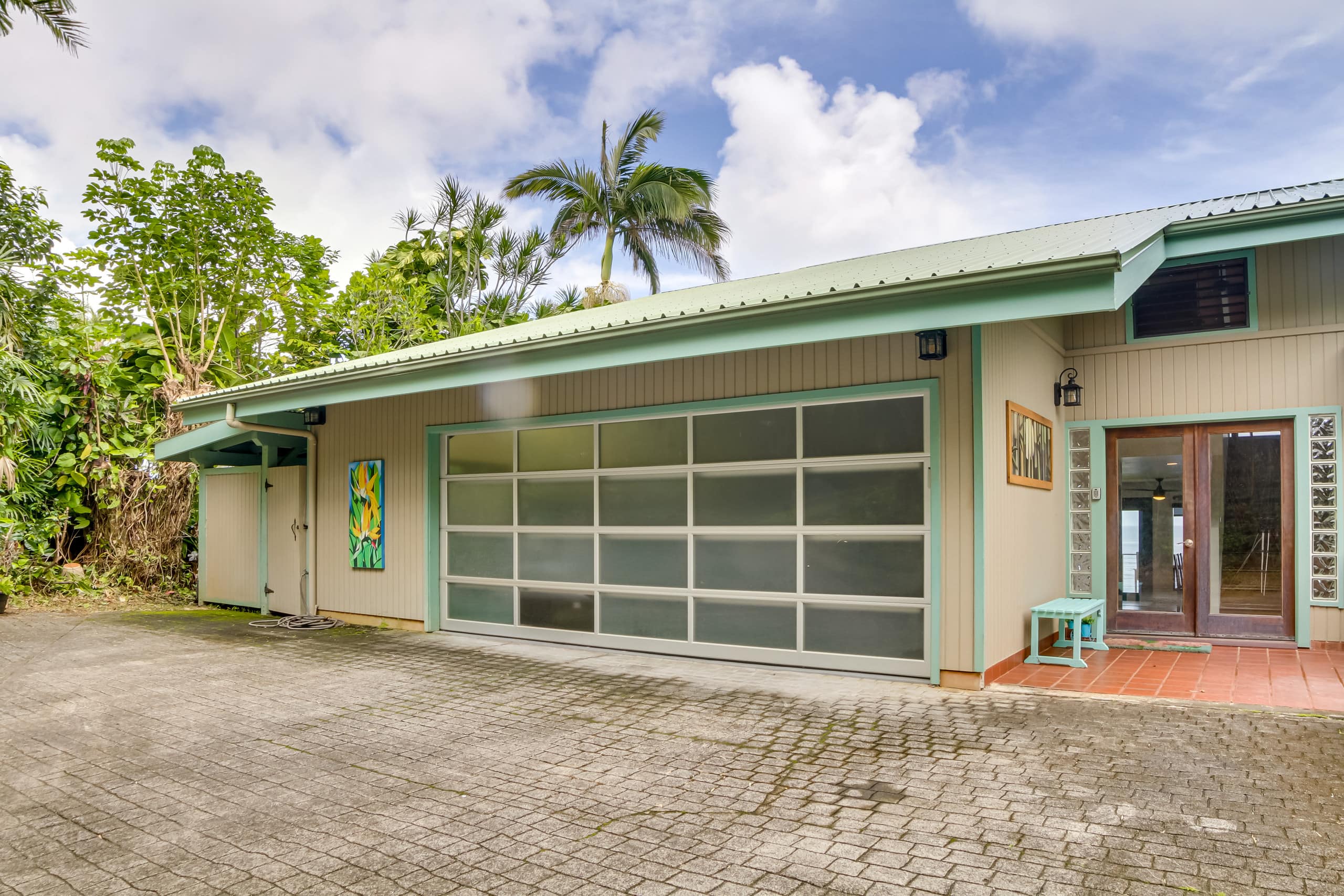 Home in Hilo · ★4.73 · 2 bedrooms · 4 beds · 2 baths - Image 28