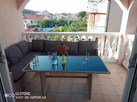 Apartment 4620-4 for 8 Pers. in Lopar