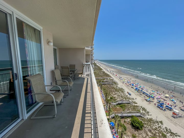 2 Bedroom Oceanfront Condo. Crescent Beach. - North Myrtle Beach, SC