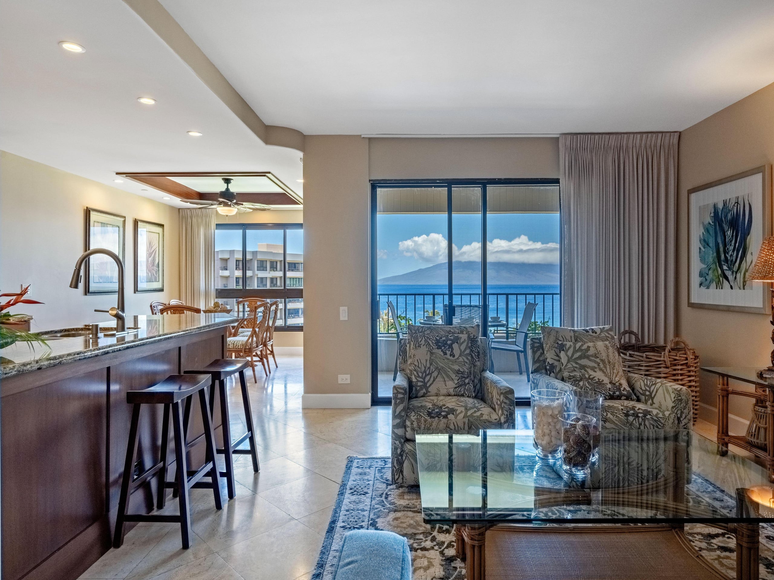 Condo in Kaanapali Beach · ★5.0 · 2 bedrooms · 3 beds · 2 baths - Image 7