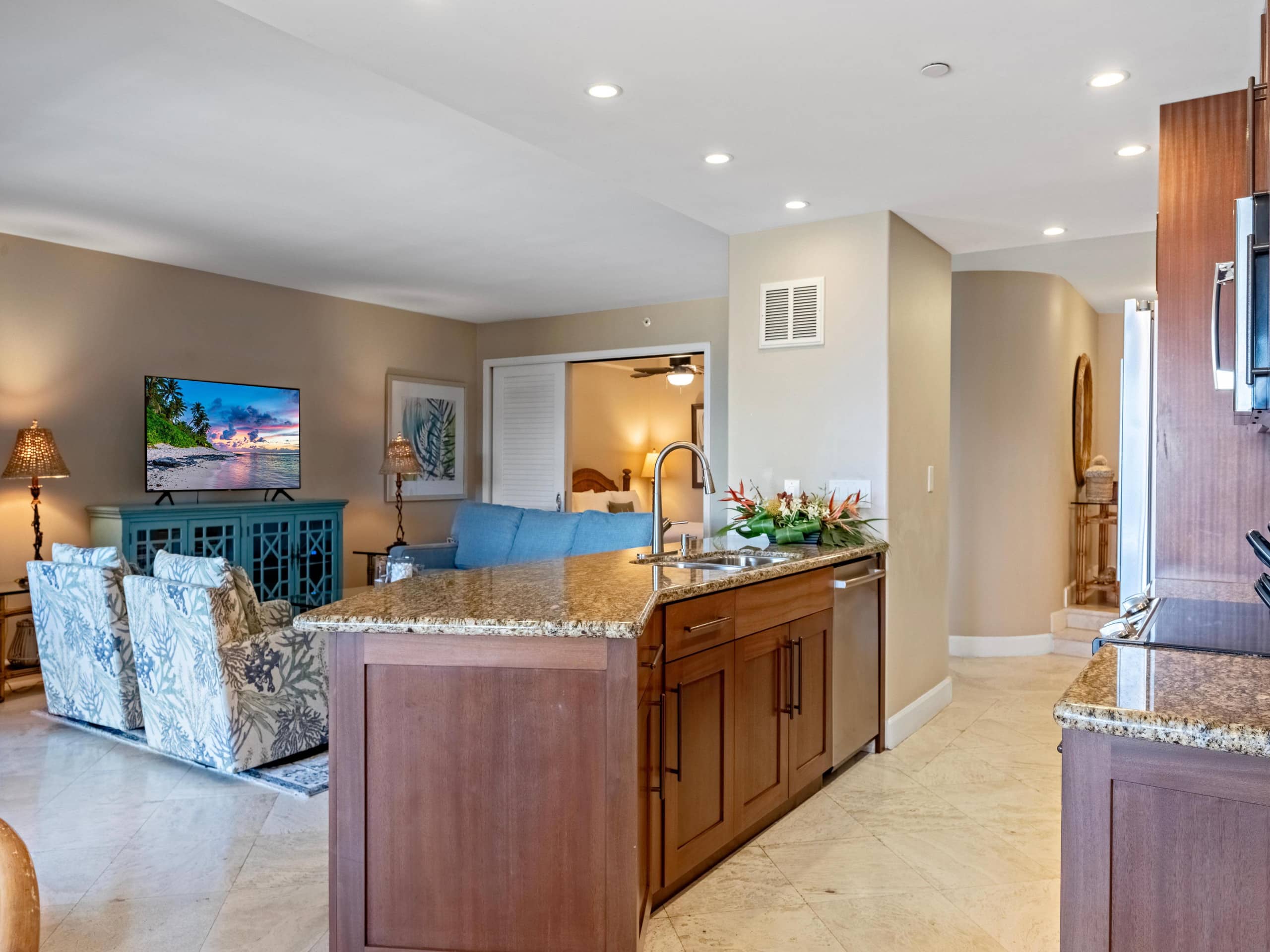Condo in Kaanapali Beach · ★5.0 · 2 bedrooms · 3 beds · 2 baths - Image 8
