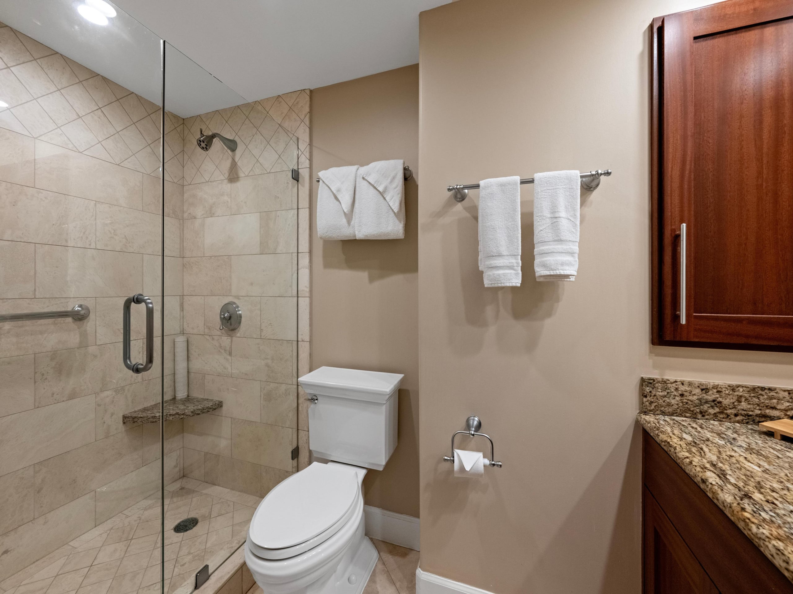 Condo in Kaanapali Beach · ★5.0 · 2 bedrooms · 3 beds · 2 baths - Image 5