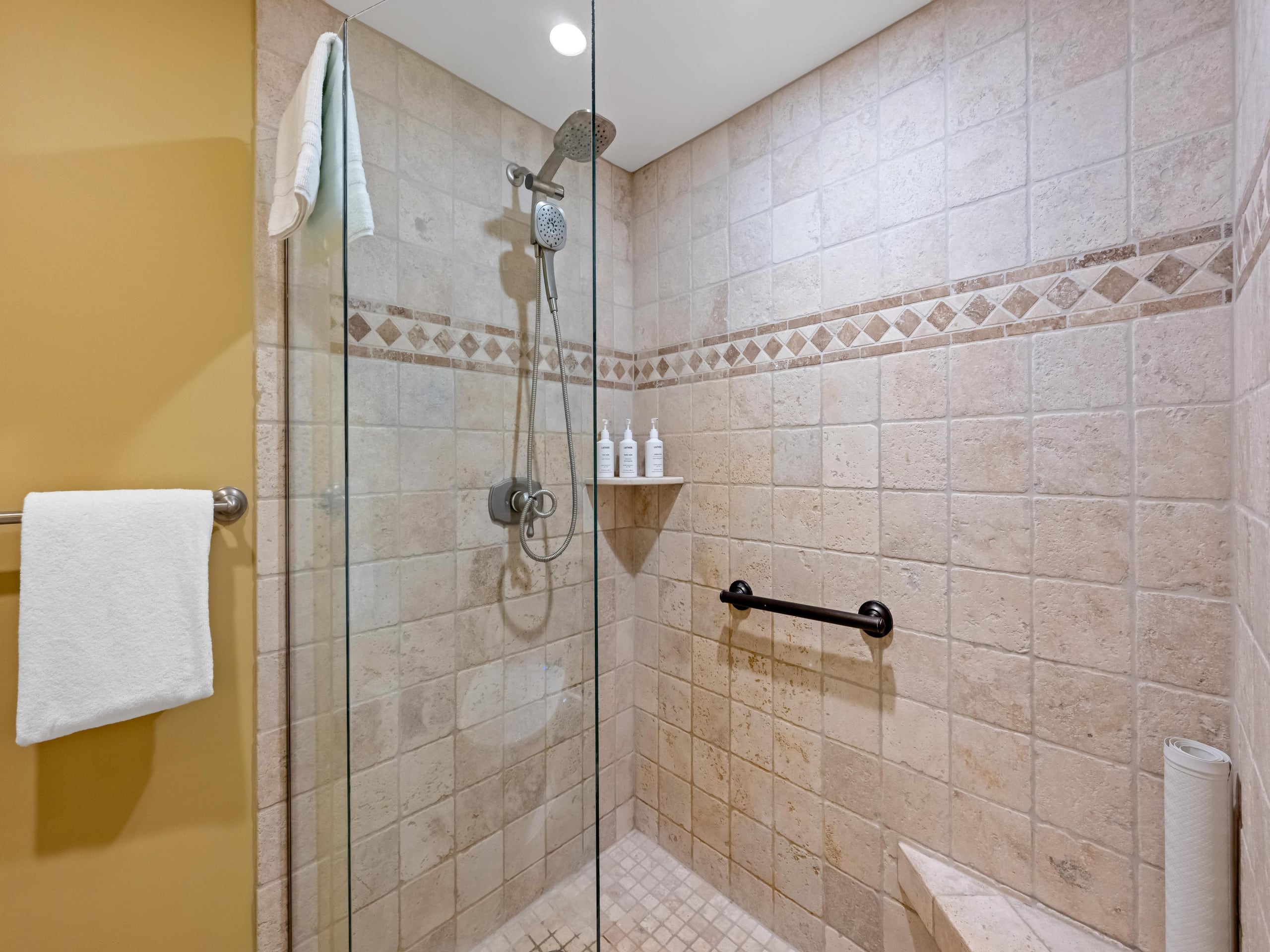 Condo in Kaanapali Beach · ★4.83 · 2 bedrooms · 2 beds · 2 baths - Image 23