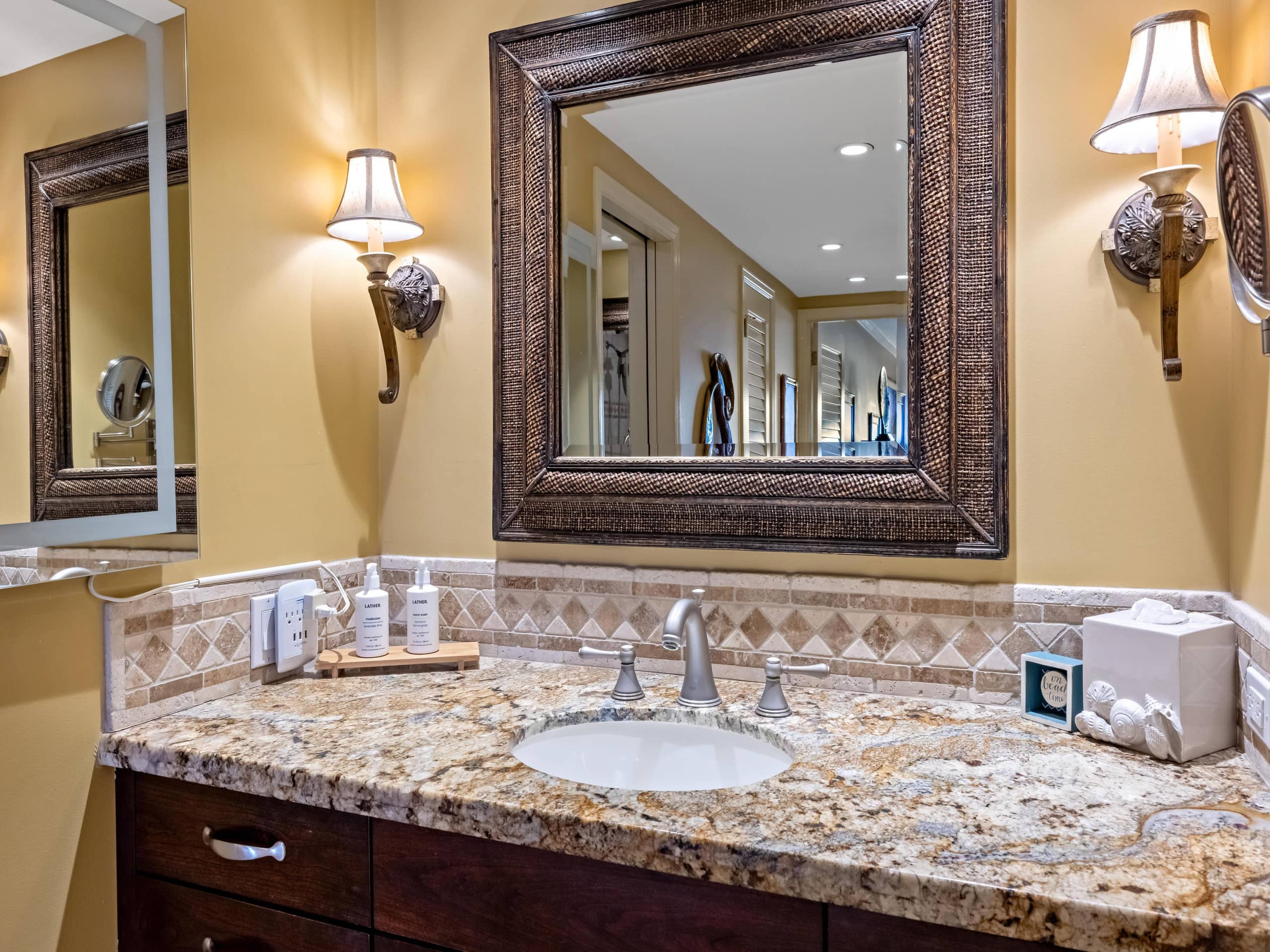 Condo in Kaanapali Beach · ★4.83 · 2 bedrooms · 2 beds · 2 baths - Image 20