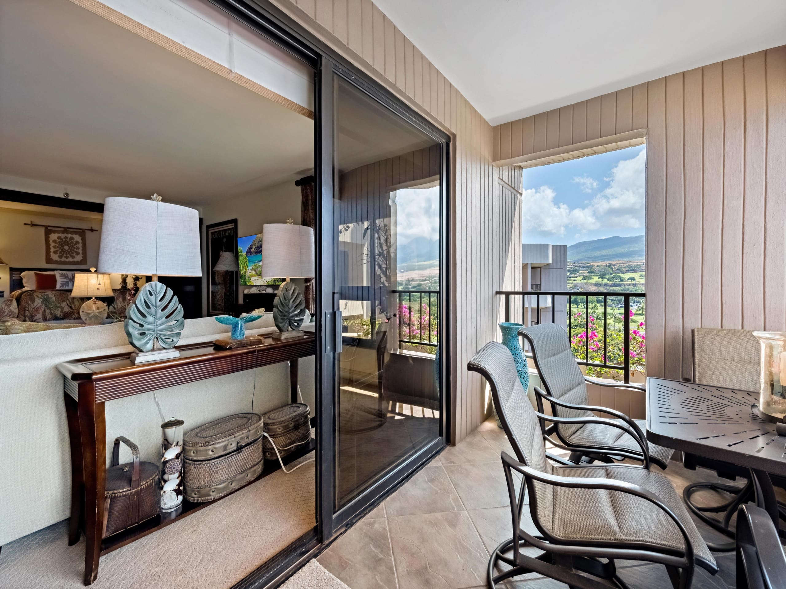 Condo in Kaanapali Beach · ★4.83 · 2 bedrooms · 2 beds · 2 baths - Image 12