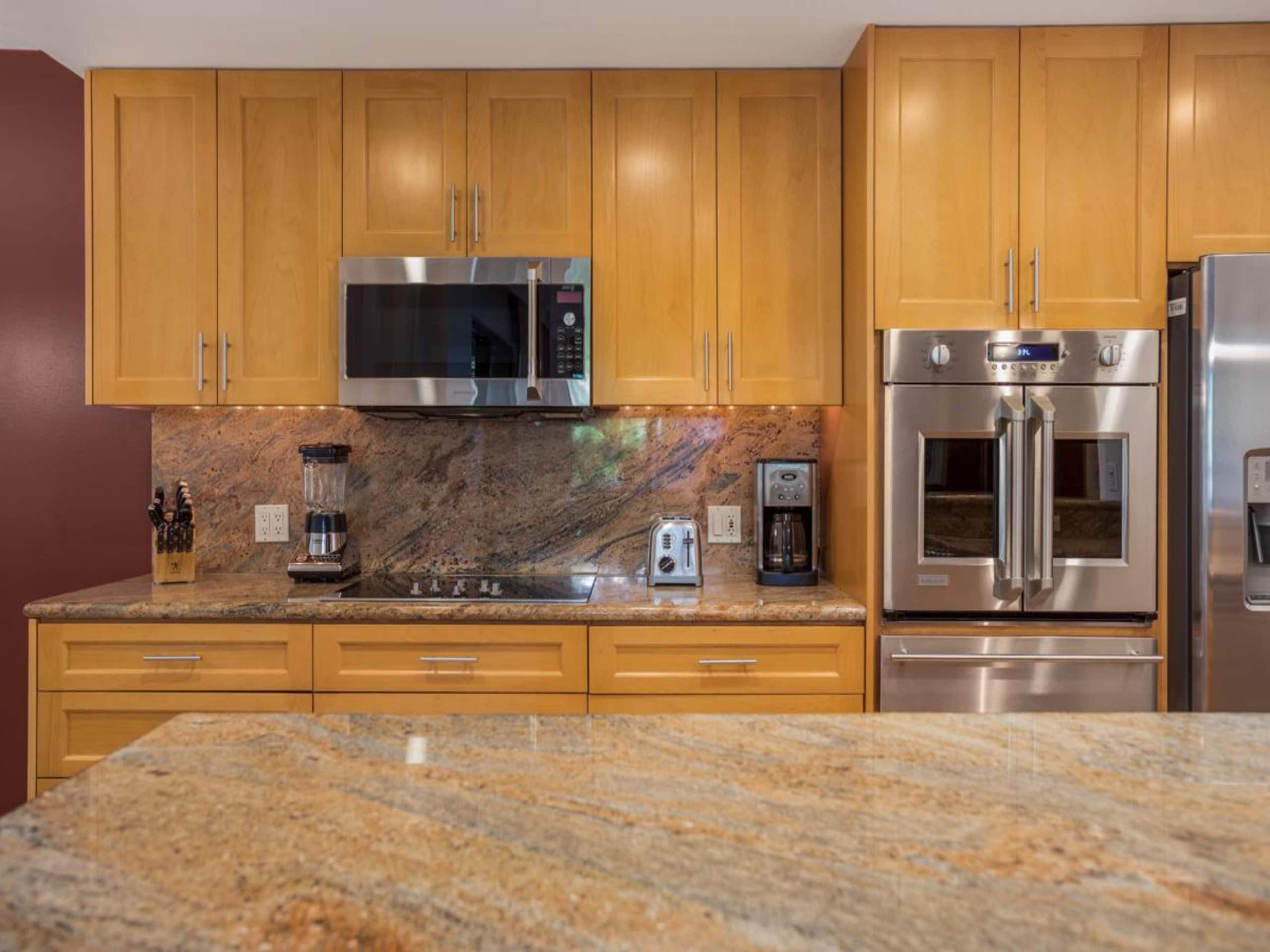 Condo in Kaanapali Beach · ★5.0 · 2 bedrooms · 2 beds · 2 baths - Image 11