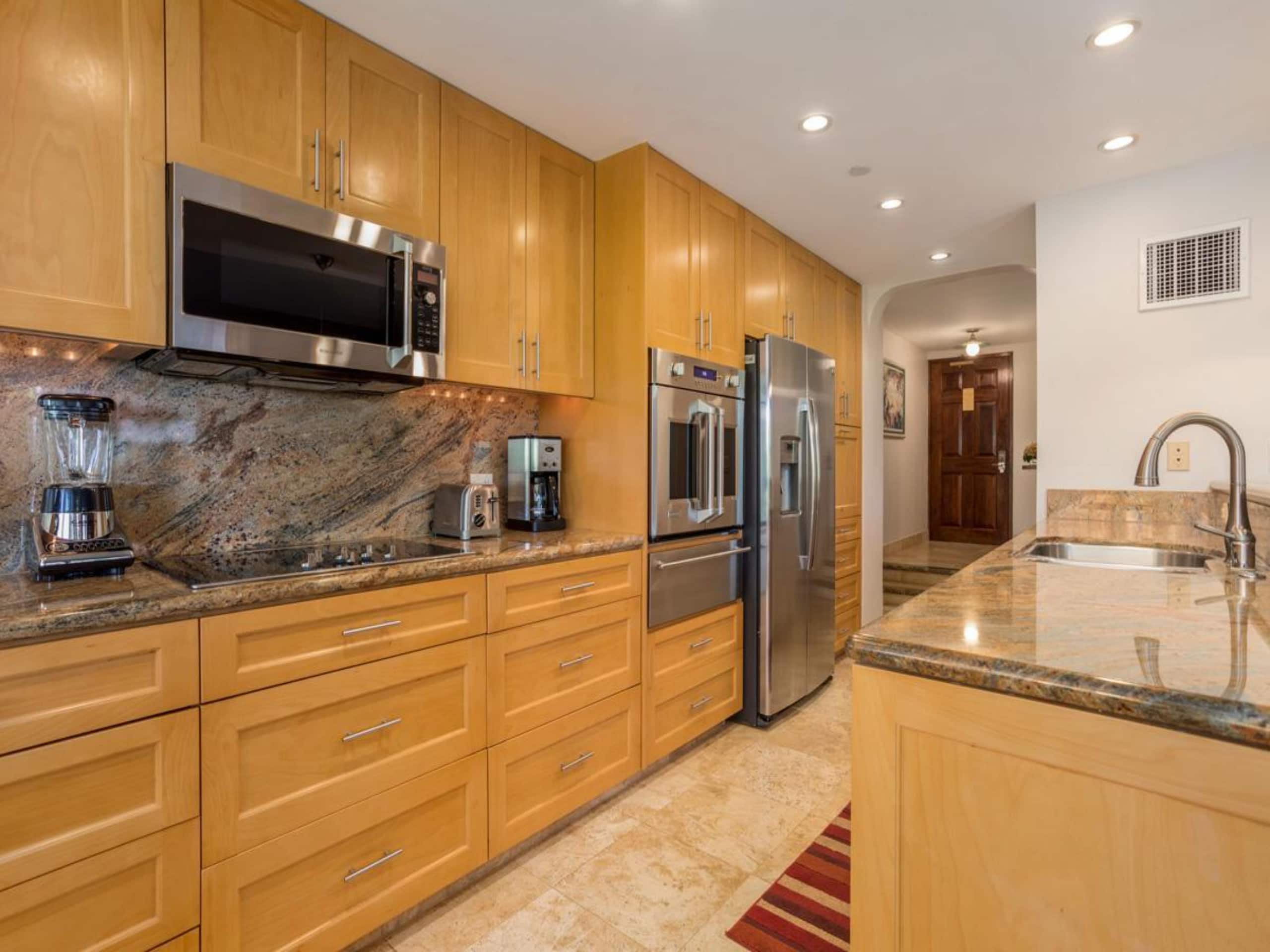 Condo in Kaanapali Beach · ★5.0 · 2 bedrooms · 2 beds · 2 baths - Image 10