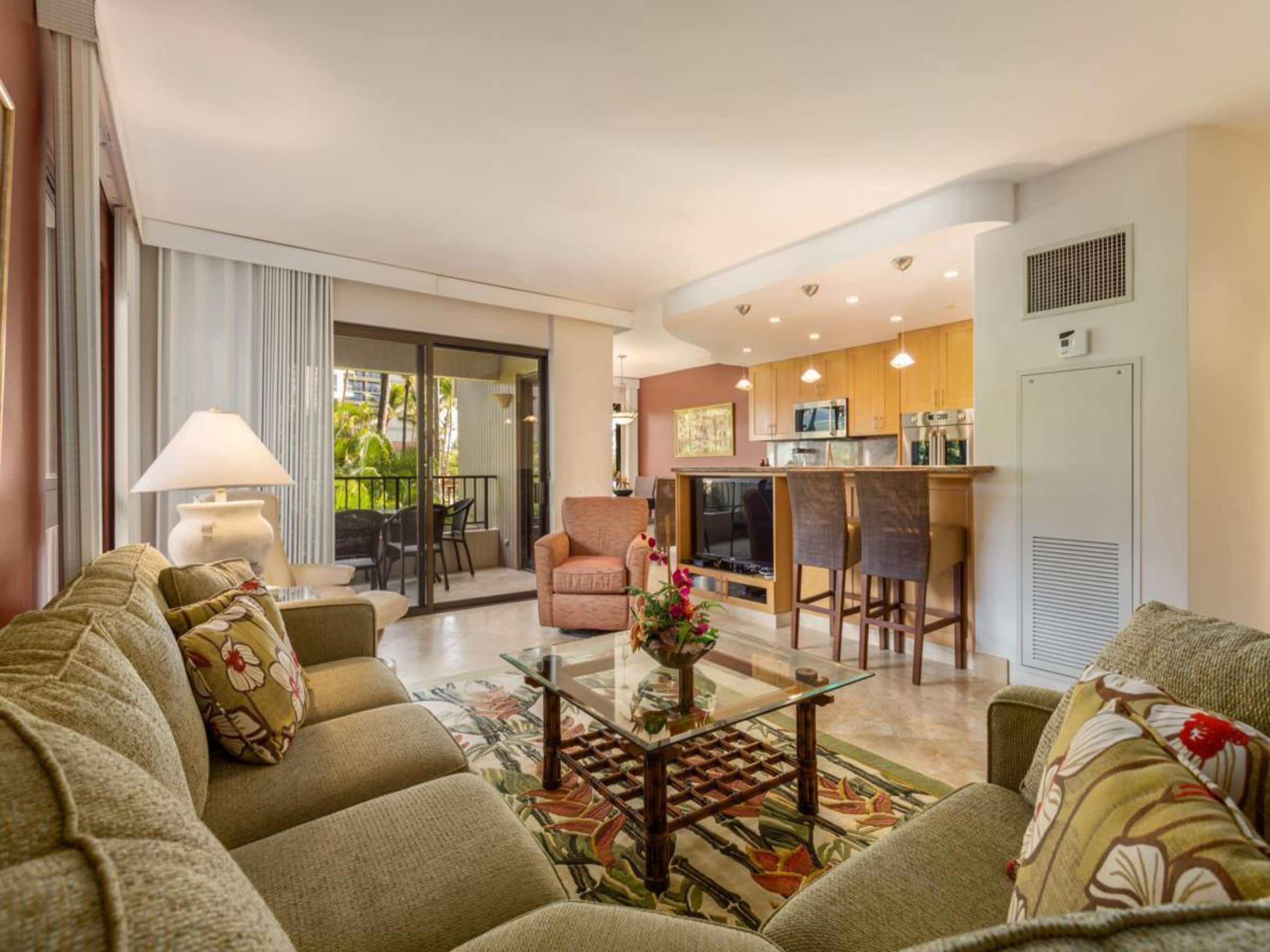 Condo in Kaanapali Beach · ★5.0 · 2 bedrooms · 2 beds · 2 baths - Image 2