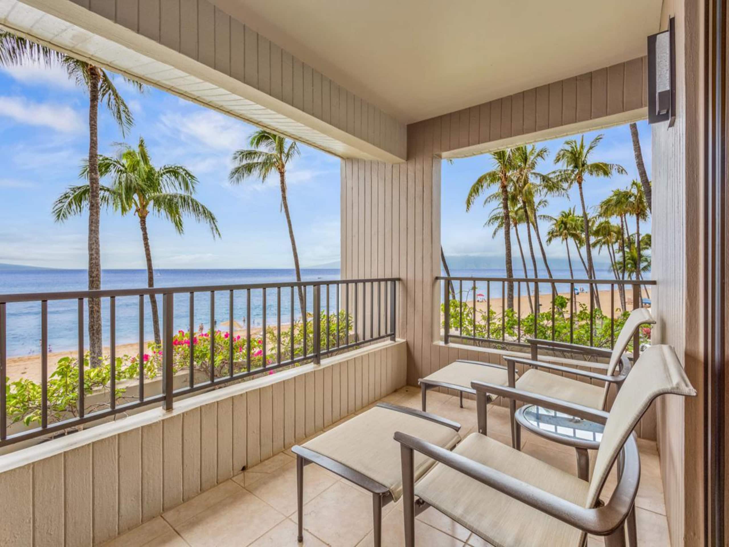 Condo in Kaanapali Beach · ★5.0 · 2 bedrooms · 3 beds · 2 baths - Image 14