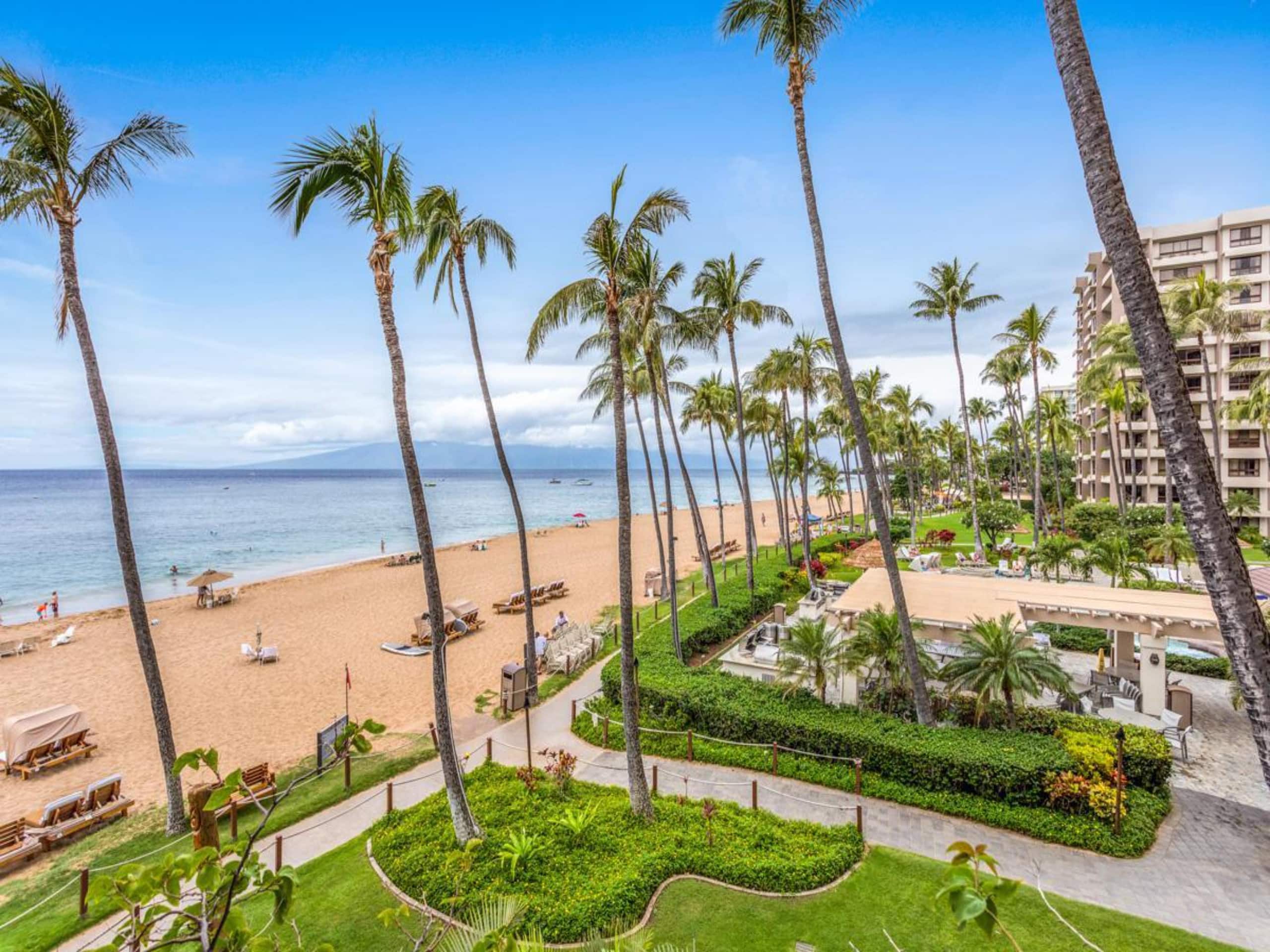 Condo in Kaanapali Beach · ★5.0 · 2 bedrooms · 3 beds · 2 baths - Image 1