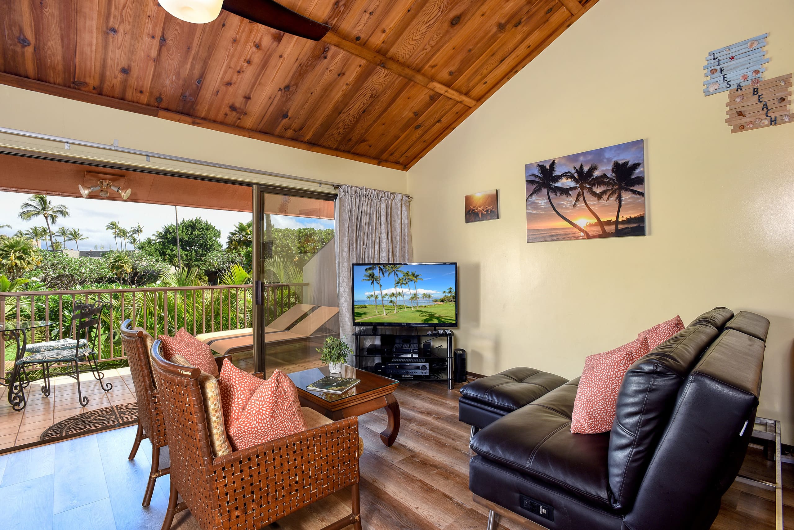 Condo in Kihei · ★4.84 · 2 bedrooms · 4 beds · 2 baths - Image 1