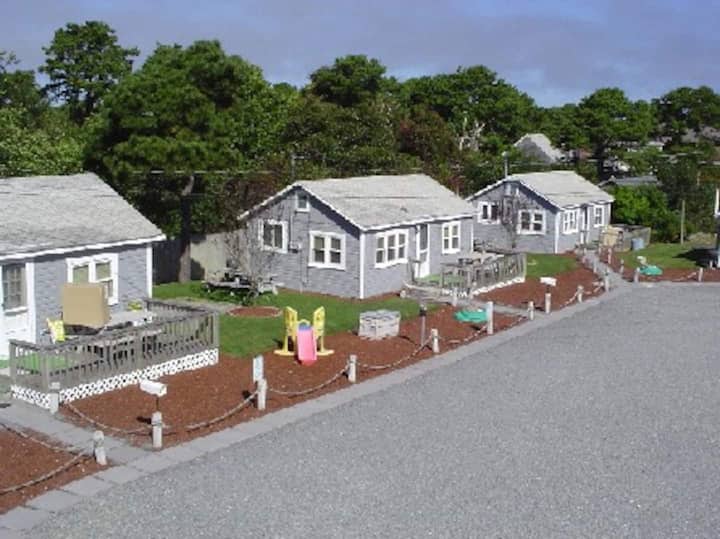 Great Cottage - Walk To The Beach! (97) - Dennis, MA