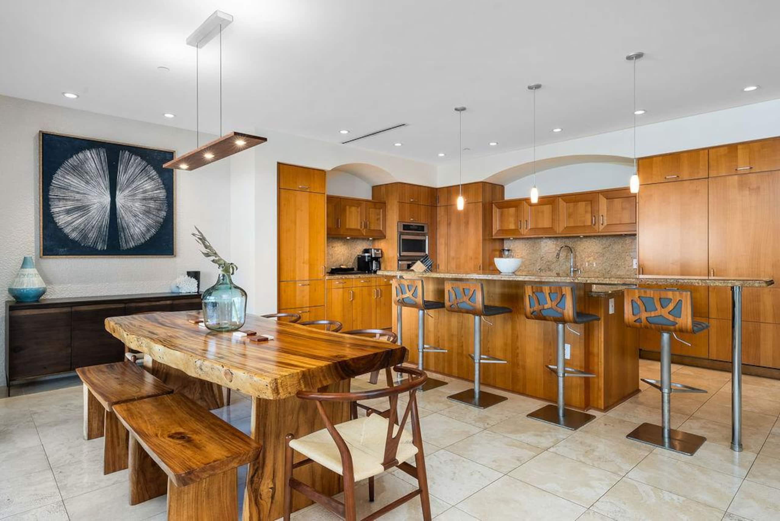 Condo in Kihei · ★4.98 · 2 bedrooms · 3 beds · 2 baths - Image 37