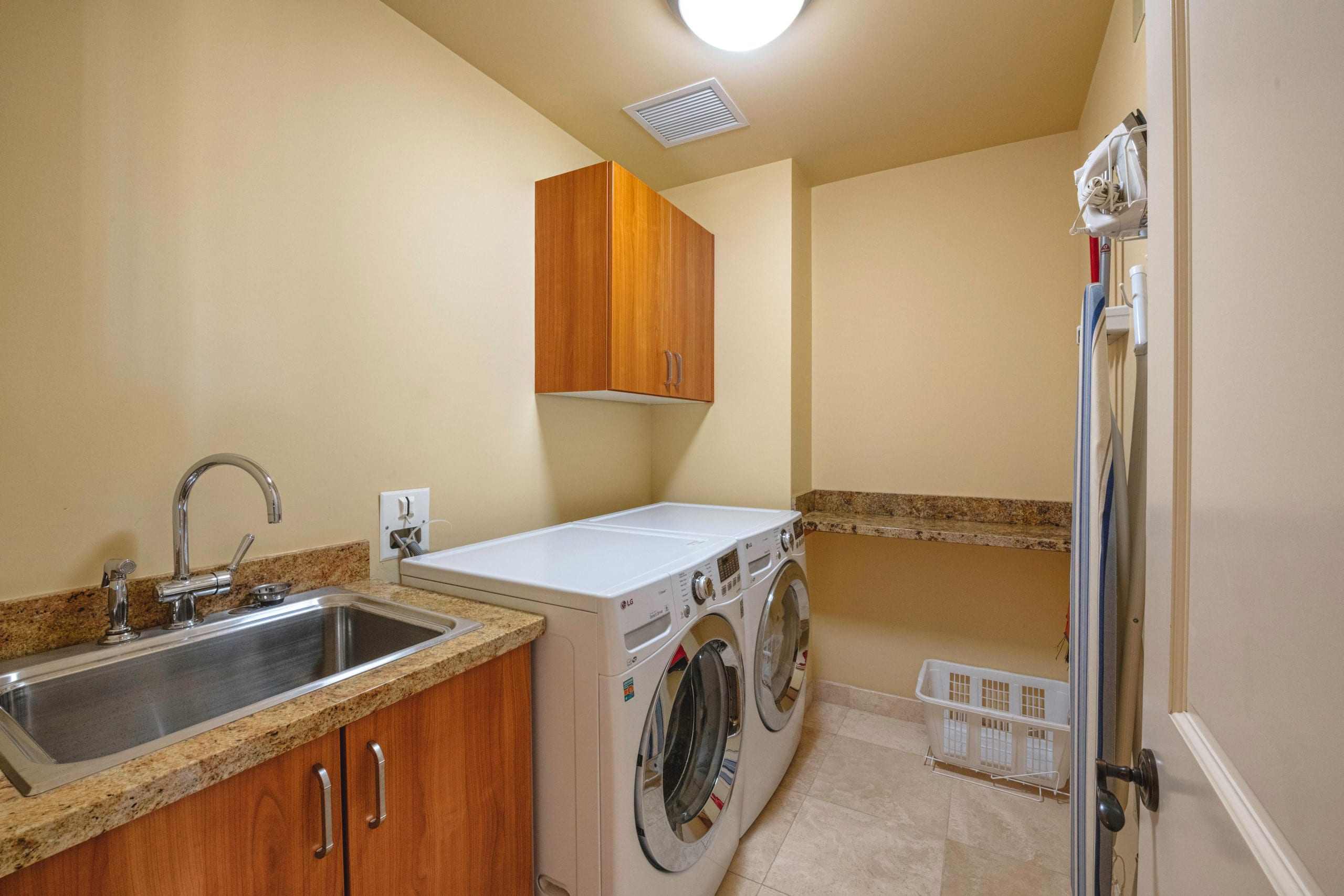 Condo in Kihei · ★4.98 · 2 bedrooms · 3 beds · 2 baths - Image 70
