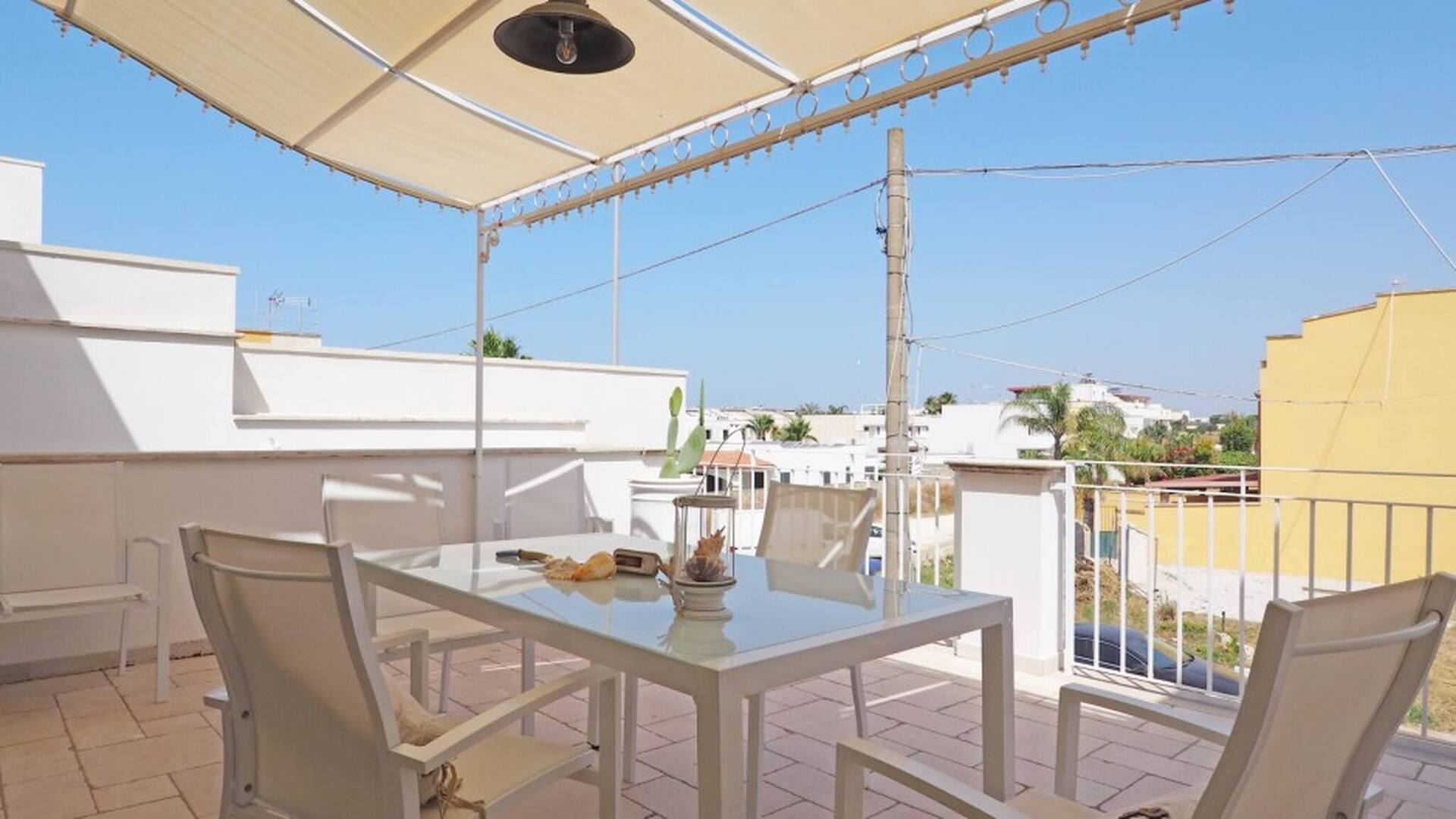 Villa Del Mare 1, near the beach, sleeps 5
