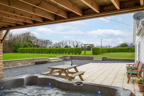 5 Bed in Bryncroes (oc-llecyn)