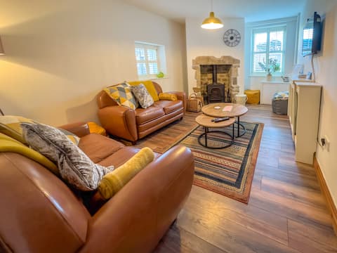 Old Hall Cottage No 1