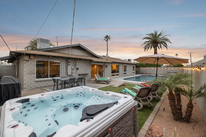 Colorful Desert Hideaway: Heated Pool & Hot Tub - Scottsdale, AZ