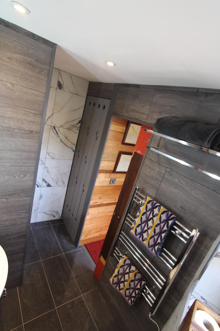 Top 13 Airbnb Vacation Rentals In Dartmouth, Great Britain Updated