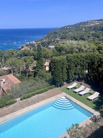 Holiday rental semidetached with swimming pool in gallery image 3