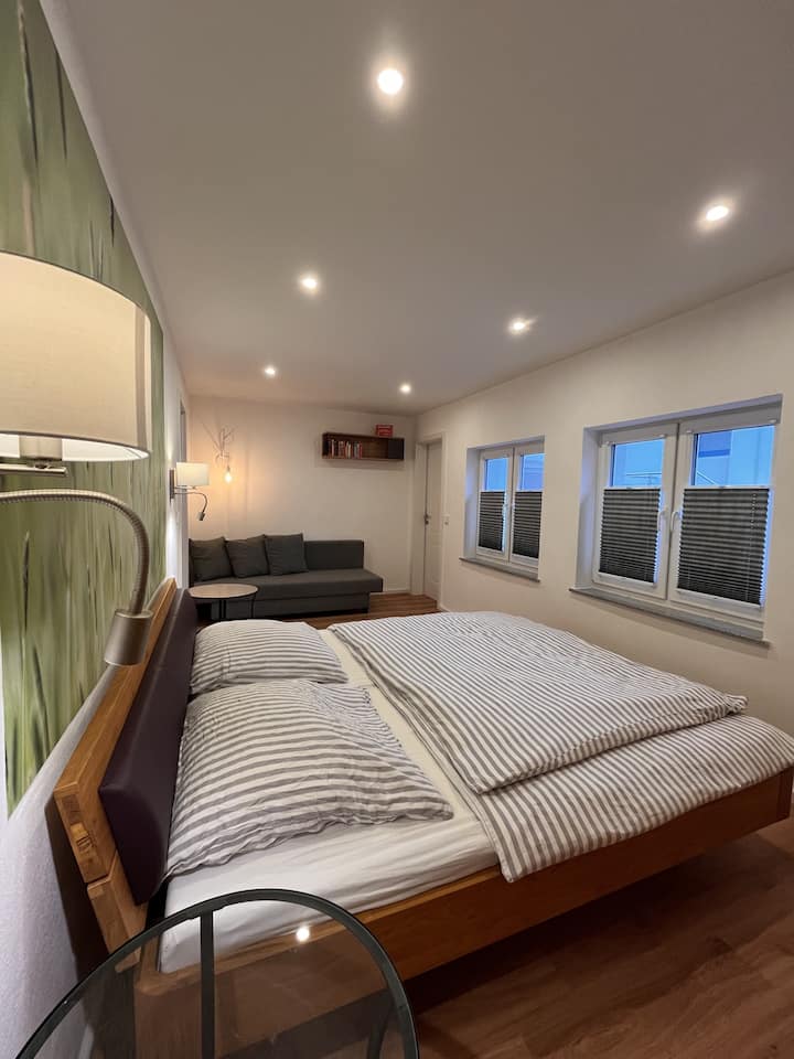 Das zwei Schlafzimmer mit Aufbettungsmöglichkeit