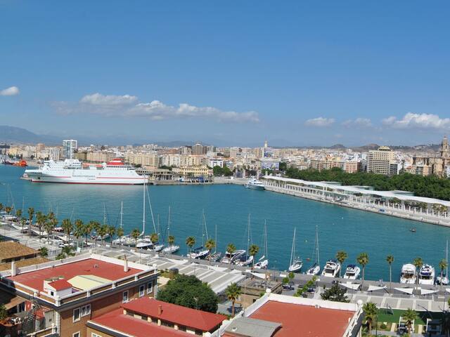 Malaga Center Flat managed Airbnb listing 3