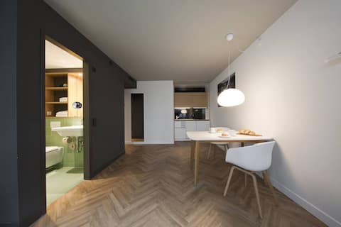 Top Airbnb: smartments: Furnished Studio XL with Kitchenette in Alte Heide Hirschau
