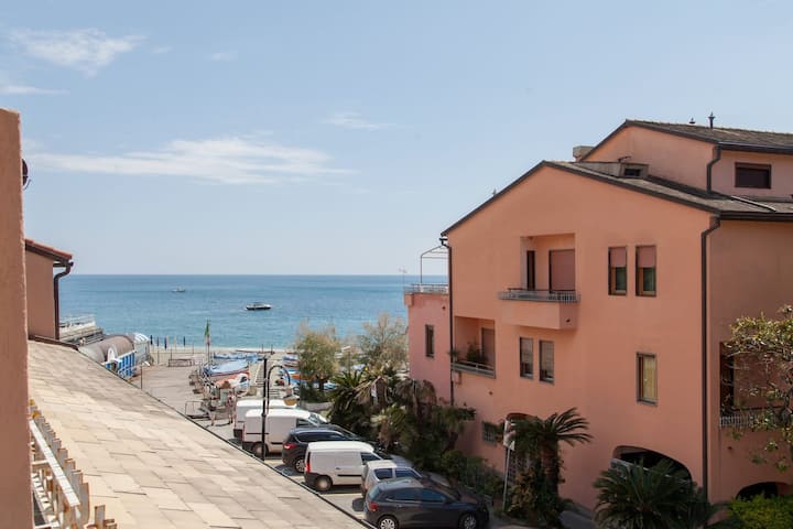Casa Maestrale Mistral Sea Breeze - A/c & Sea View - Monterosso al Mare
