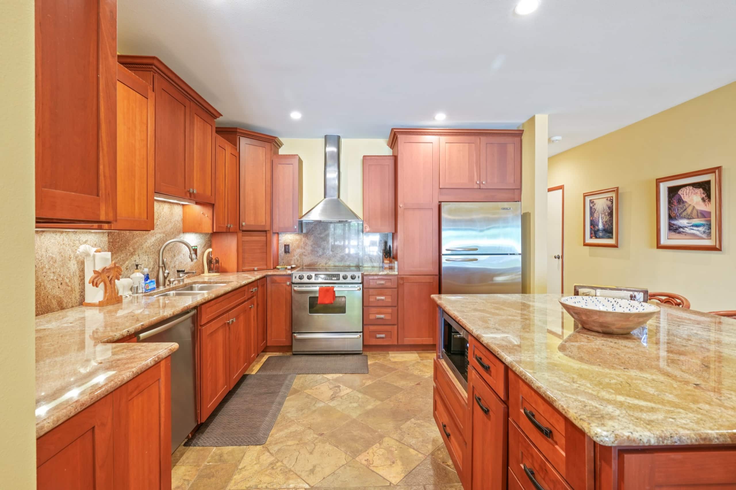 Aloha Manor is Elegant Gated Oceanfront Living - Photo 9