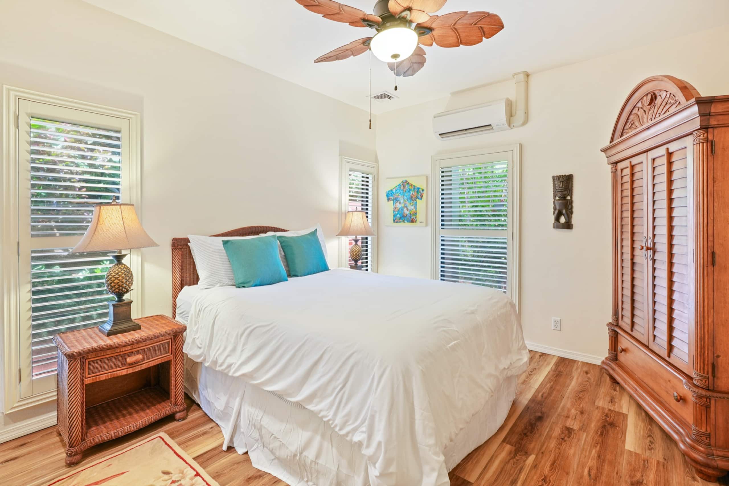 Aloha Manor is Elegant Gated Oceanfront Living - Photo 15