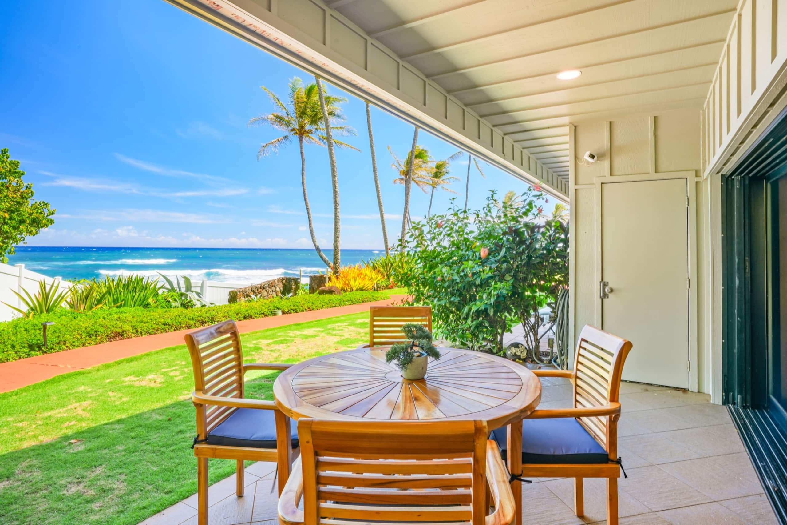 Aloha Manor is Elegant Gated Oceanfront Living - Photo 5