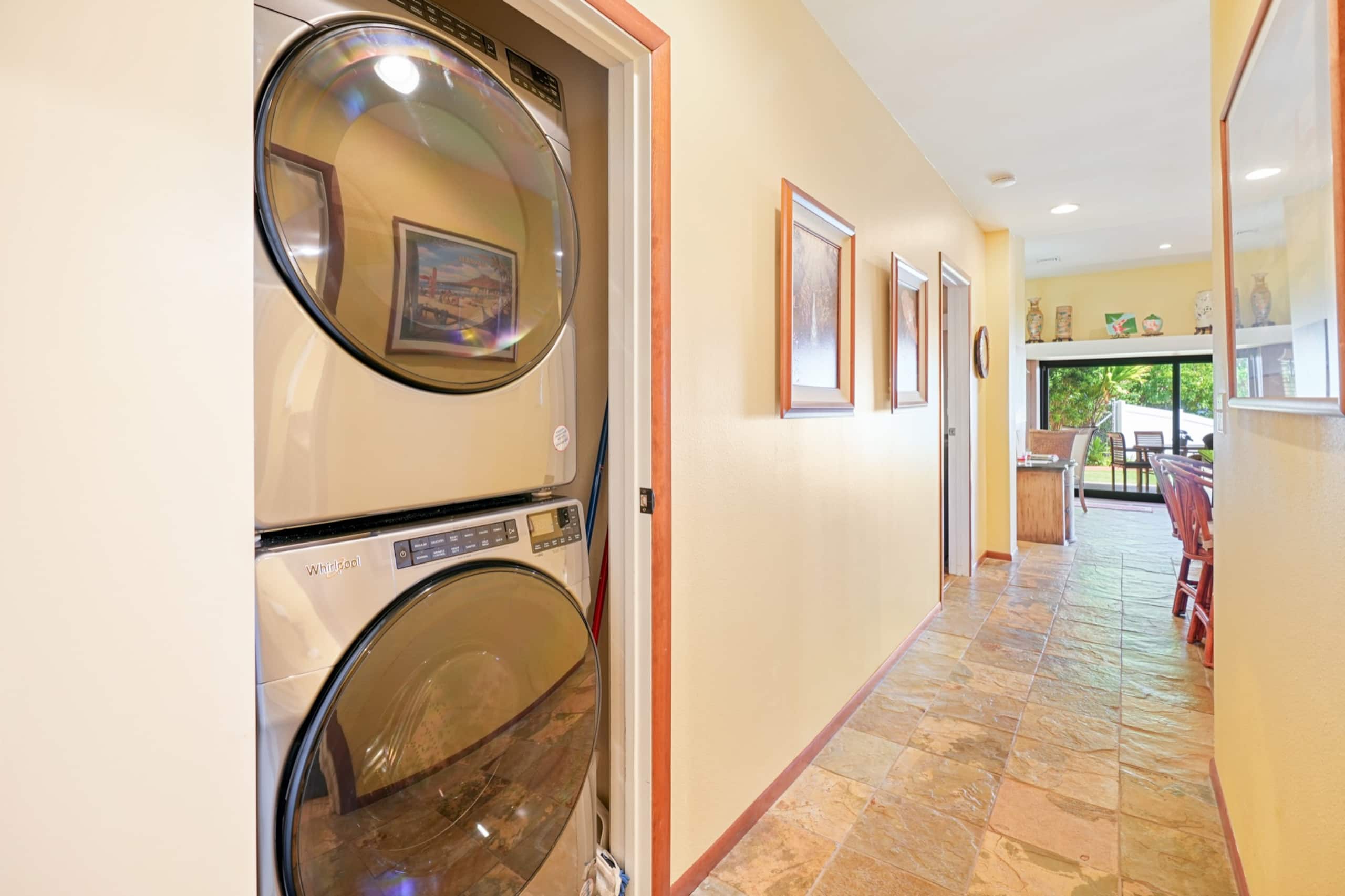 Aloha Manor is Elegant Gated Oceanfront Living - Photo 18