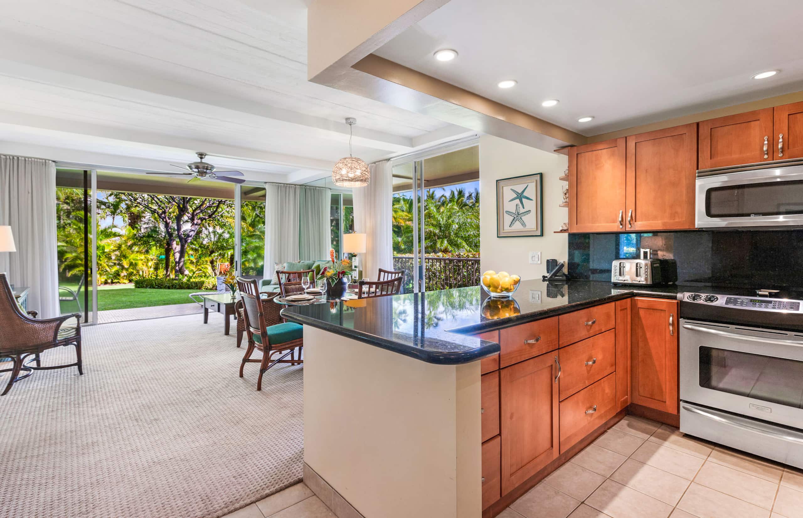 Condo in Lahaina · ★4.95 · 1 bedroom · 2 beds · 2 baths - Image 4