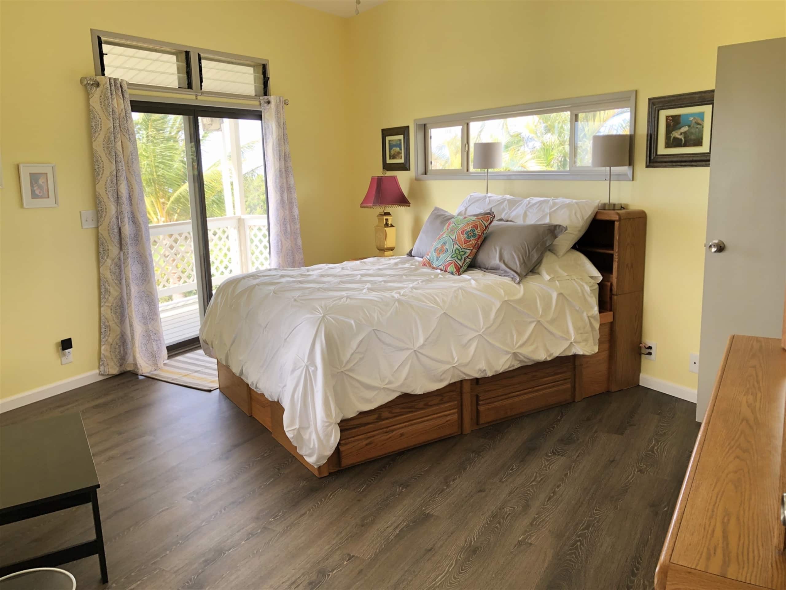Home in Naalehu · ★4.81 · 2 bedrooms · 3 beds · 2 private baths - Image 10